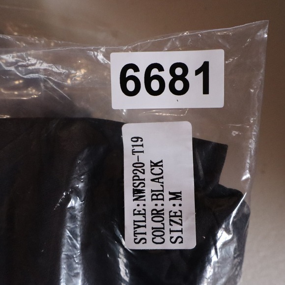 Naked Wardrobe Womens Black Puff Sleeve Square Neck Crop Top Size M - Picture 7 of 7